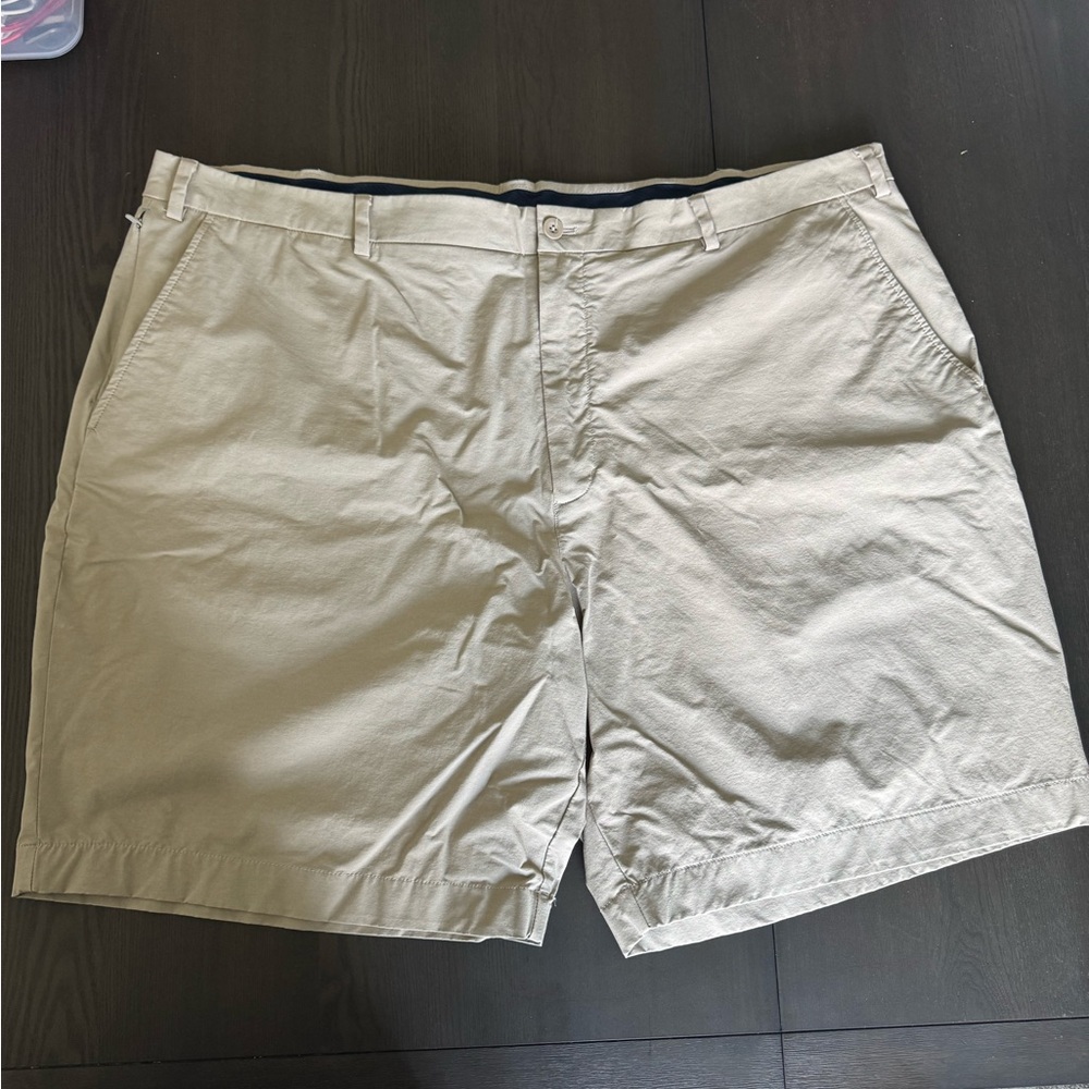 Vineyard Vines Men's On-The-Go Khaki Shorts OTG